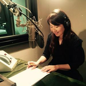Écoutez 朗読『声の本棚』 dans l'application